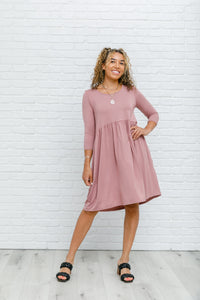 Weekender Dress In Mauve