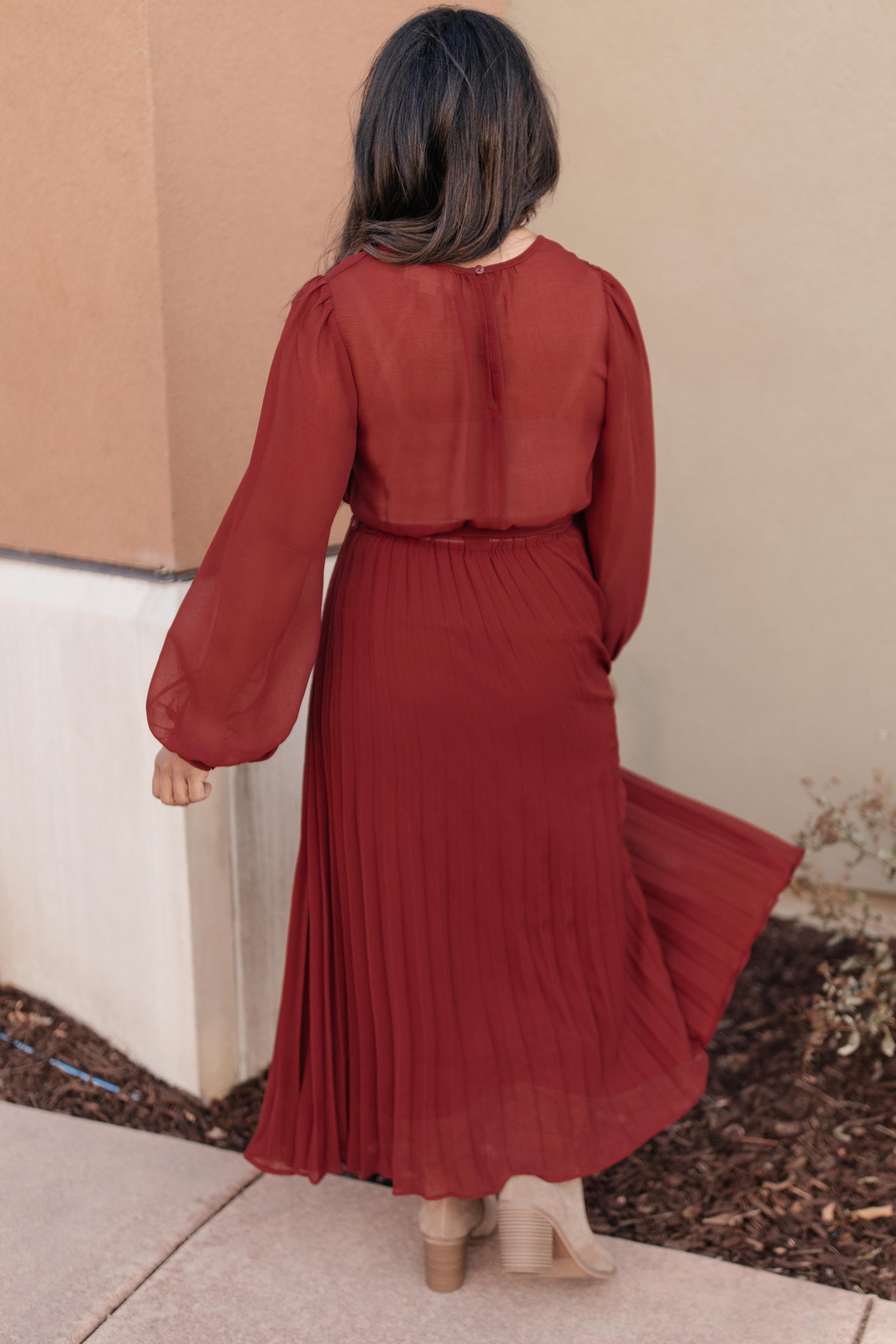 Simple And Pleated Dress in Rust