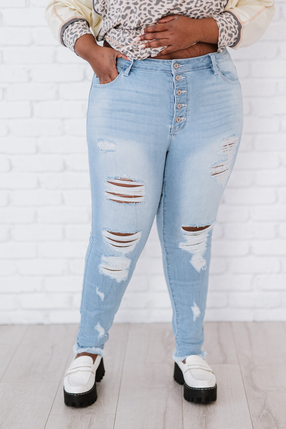 Kancan At Last Distressed Button Fly Skinny Jeans