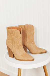 East Lion Corp Lasso My Heart Cowboy Booties