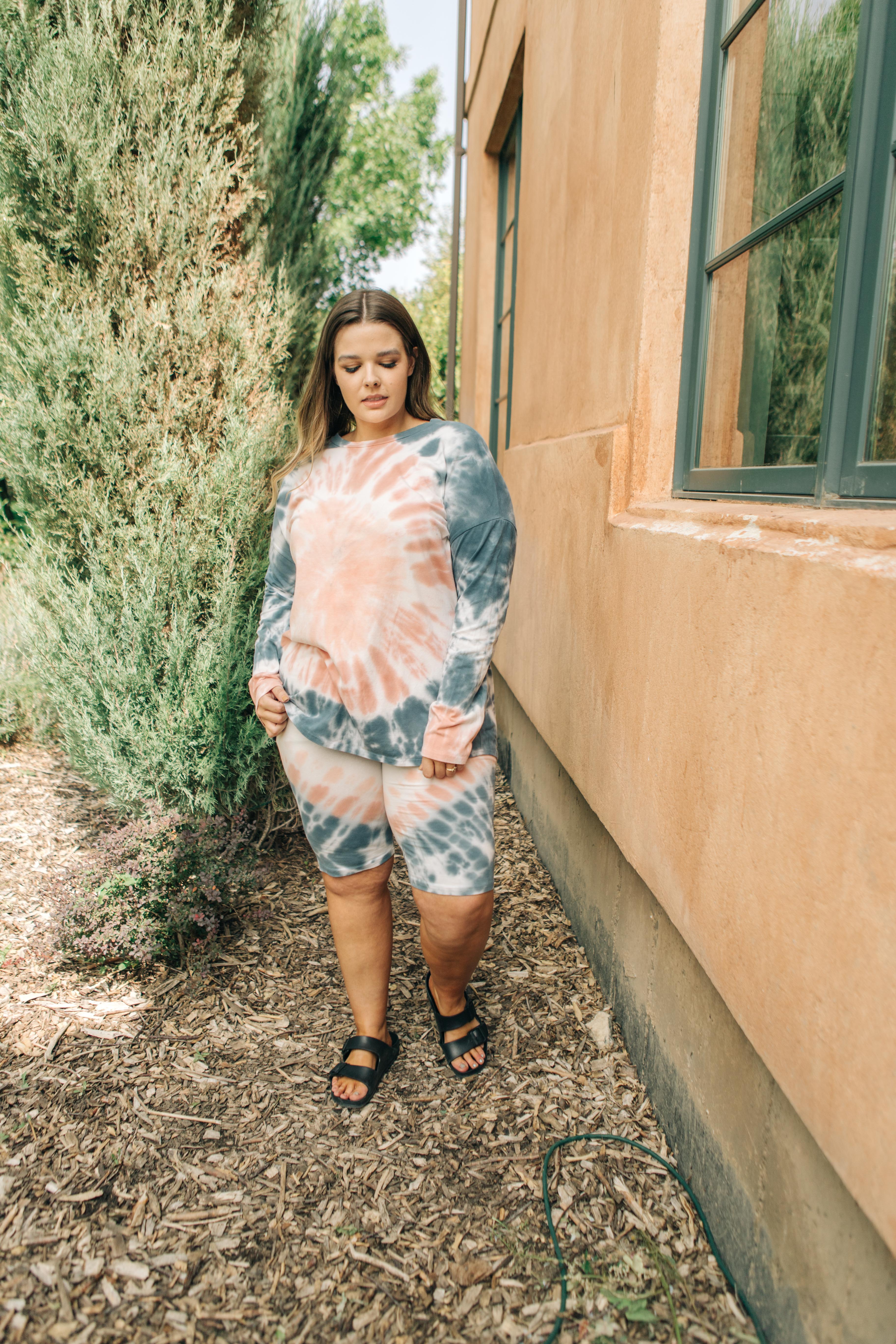 Tickle Me Tie Dye Top in Peach