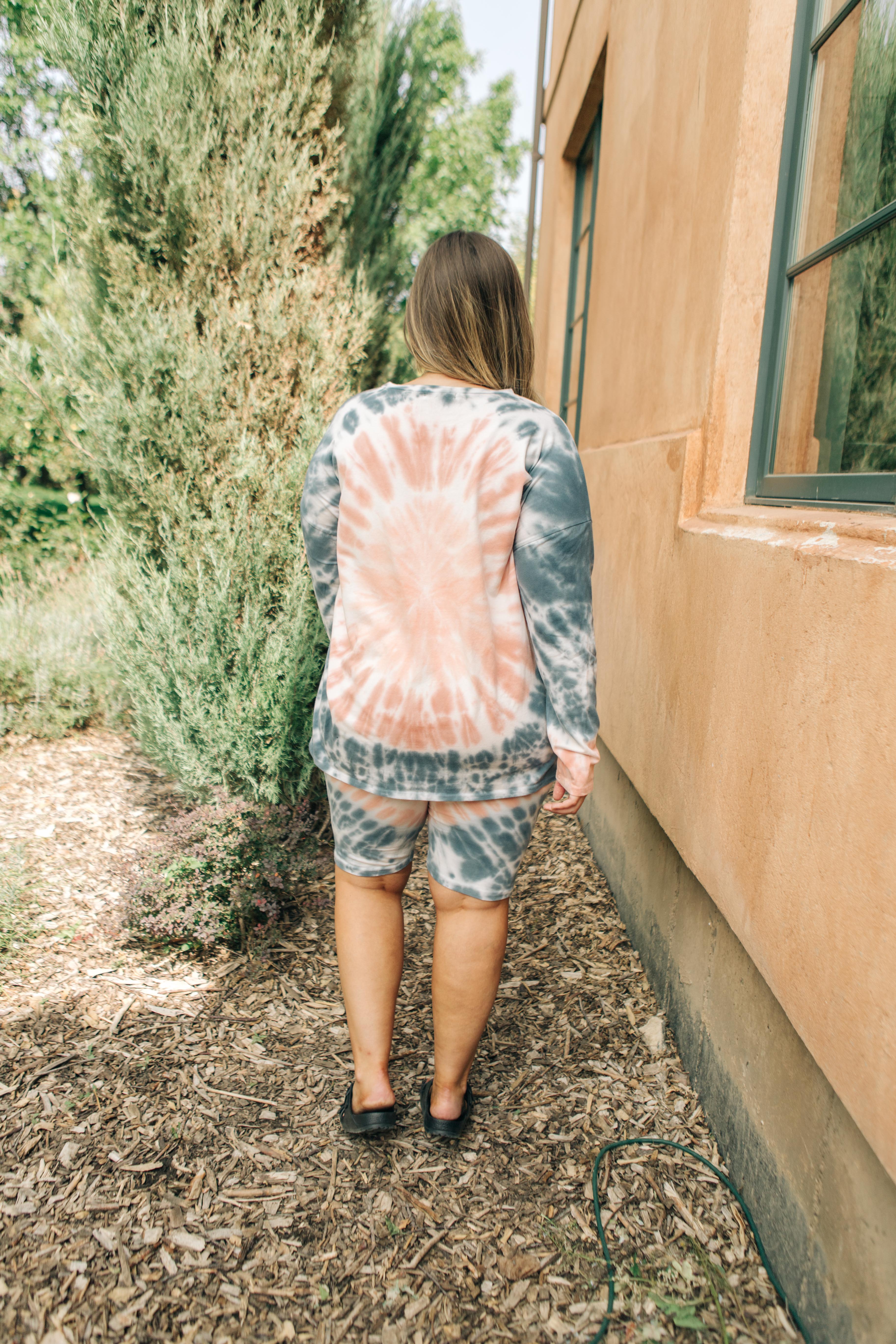 Tickle Me Tie Dye Top in Peach