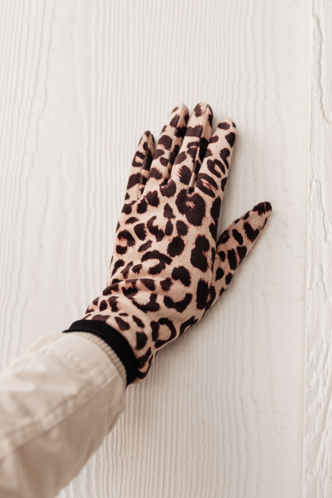 Baby It's Cold Gloves In Leopard