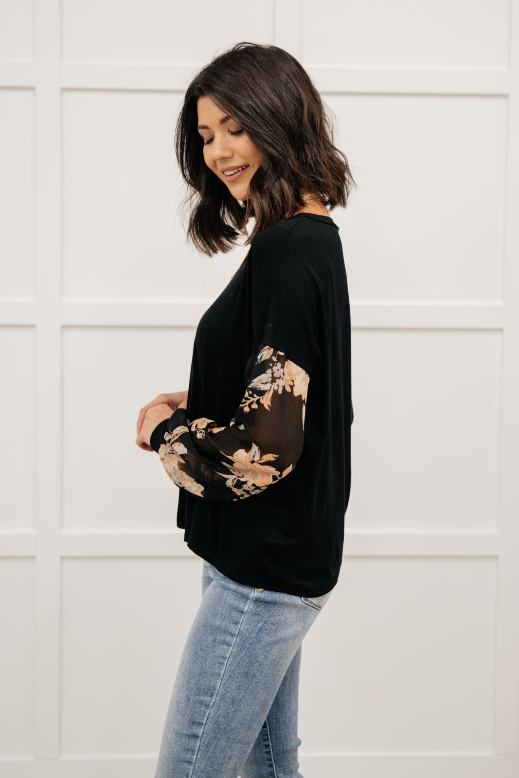 Bouquet Sleeves Top in Black