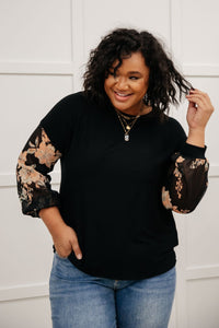 Bouquet Sleeves Top in Black