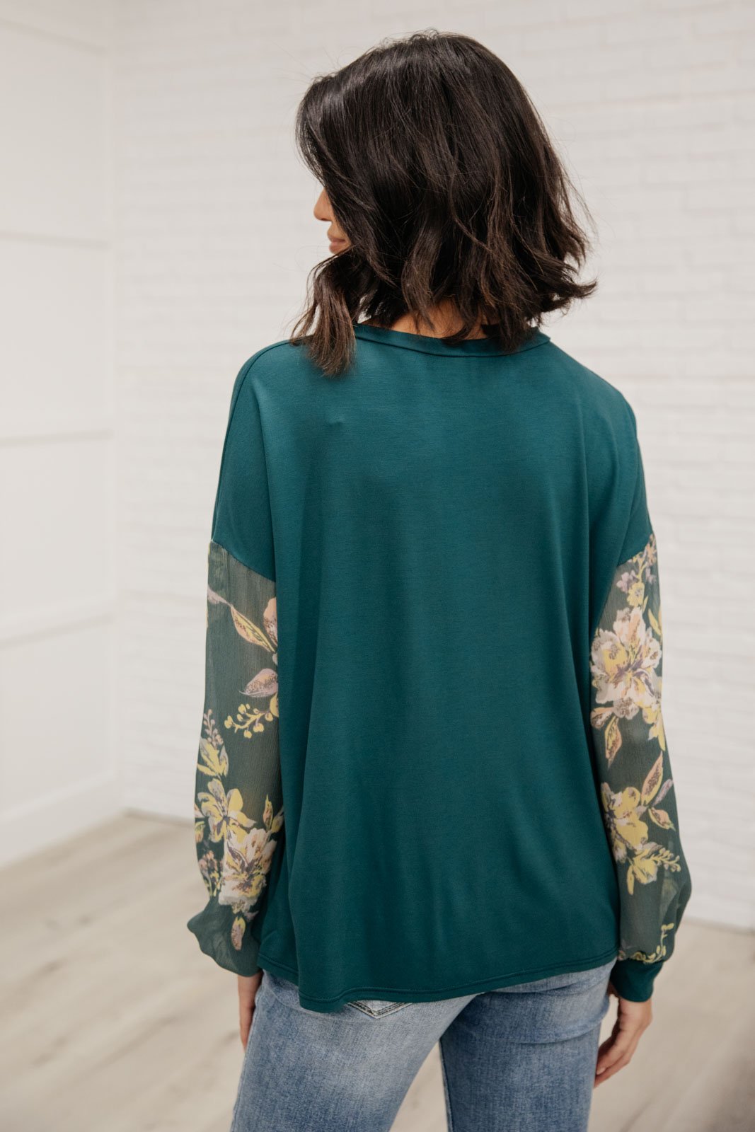 Bouquet Sleeves Top in Green