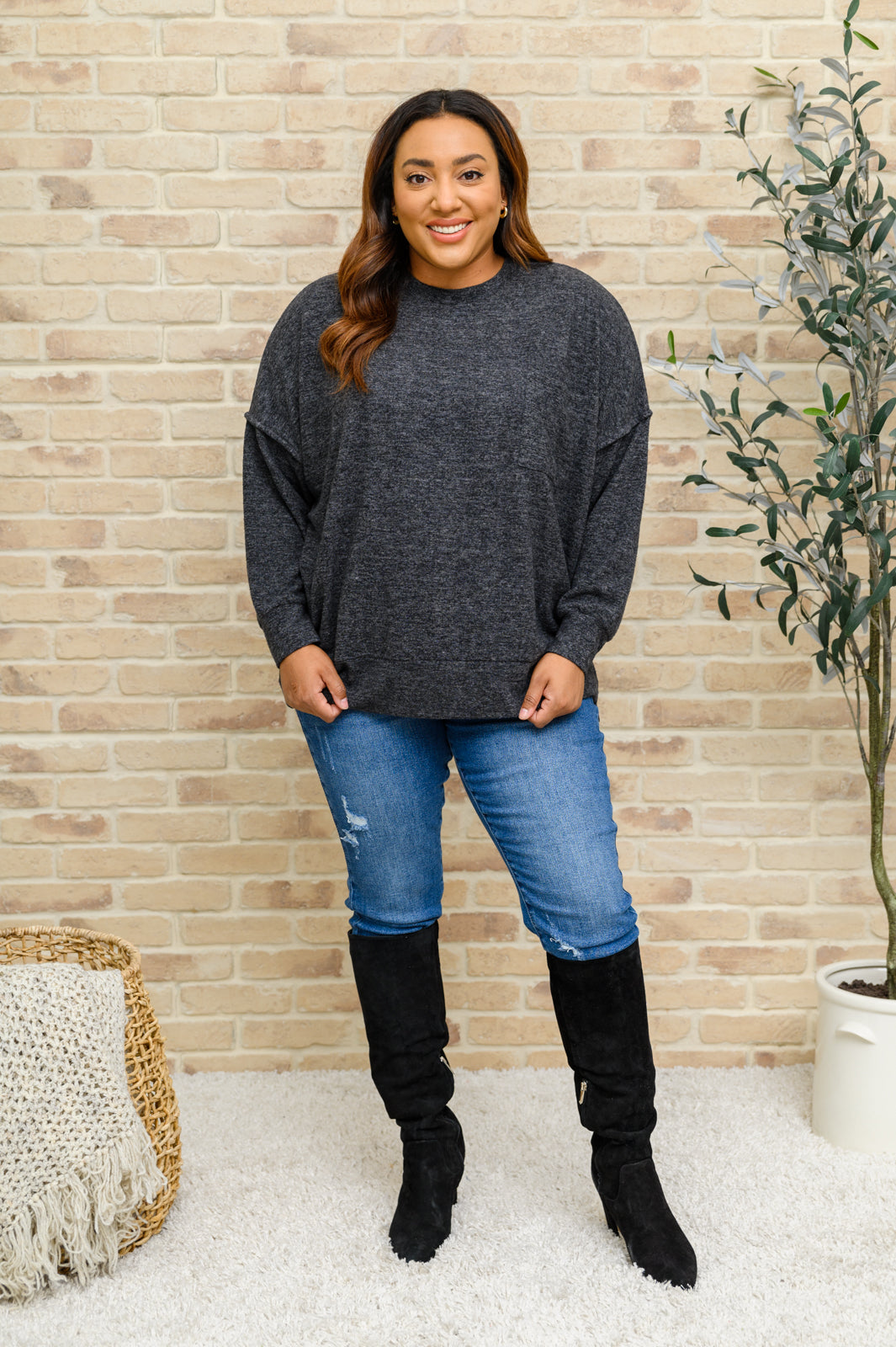 Brushed Drop Shoulder Sweater In Black