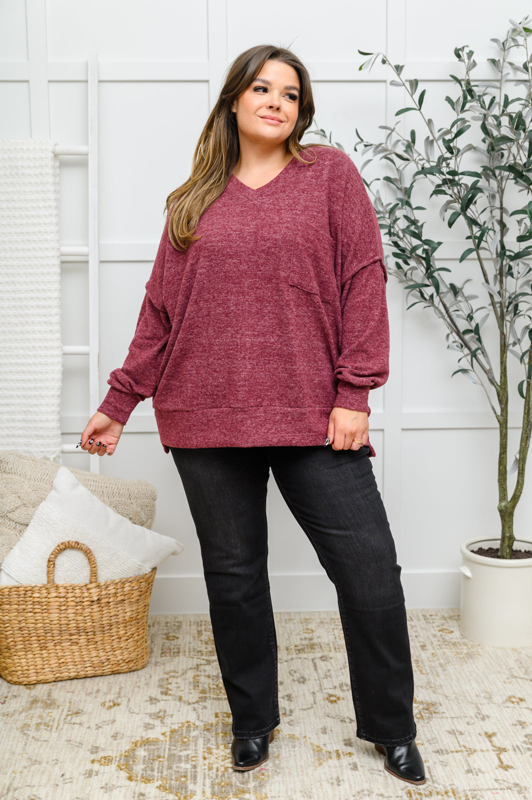 Brushed Soft Sweater In Burgundy