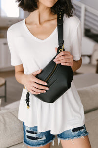 Crossbody Summer Bag in Black