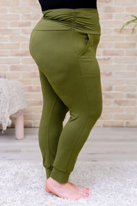 PREORDER: Haley Ruched Waist Legging in Army Green