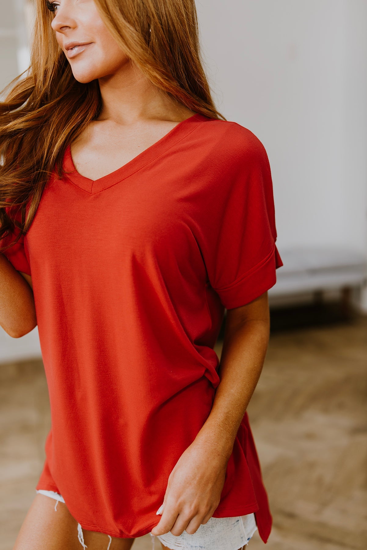 Easy Mornings V-Neck T-Shirt In Red