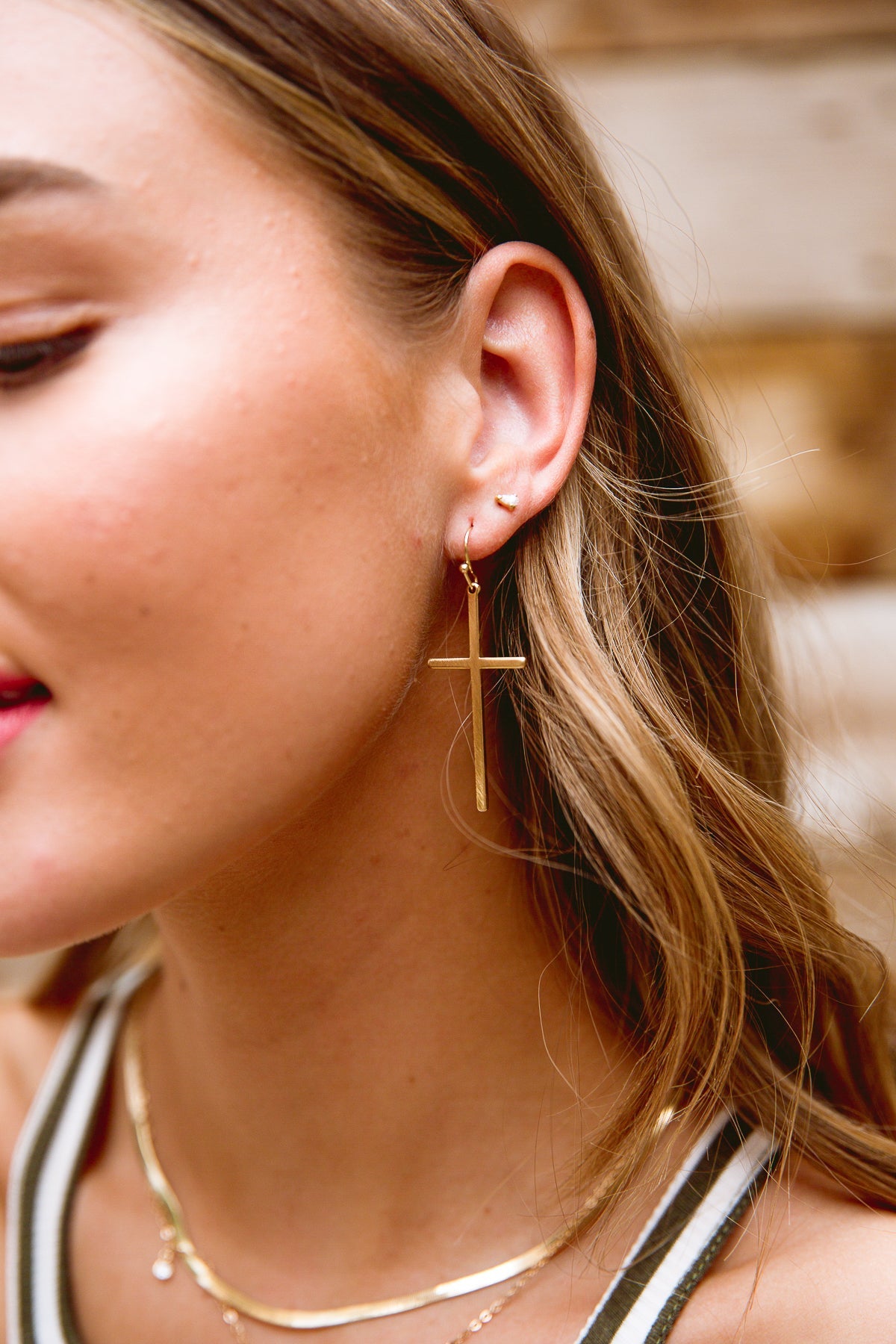 Faithful Path Earrings In Gold