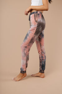 Forgotten Dreams Tie Dye Joggers In Mauve