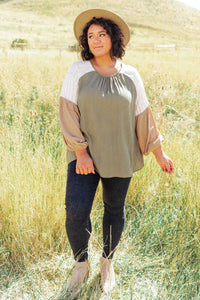 Fortuna Top in Olive