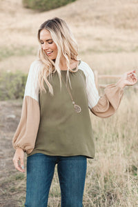 Fortuna Top in Olive