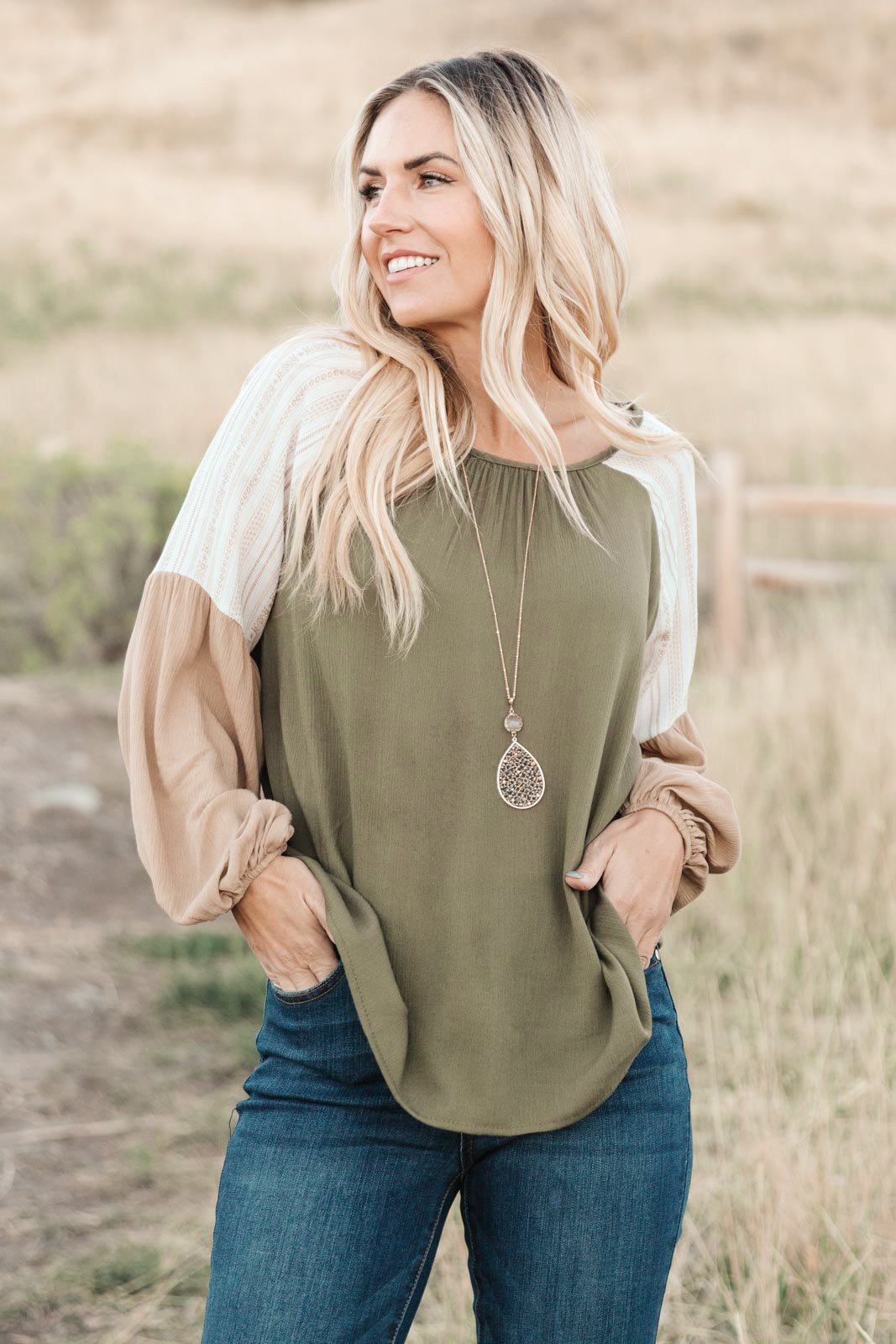 Fortuna Top in Olive