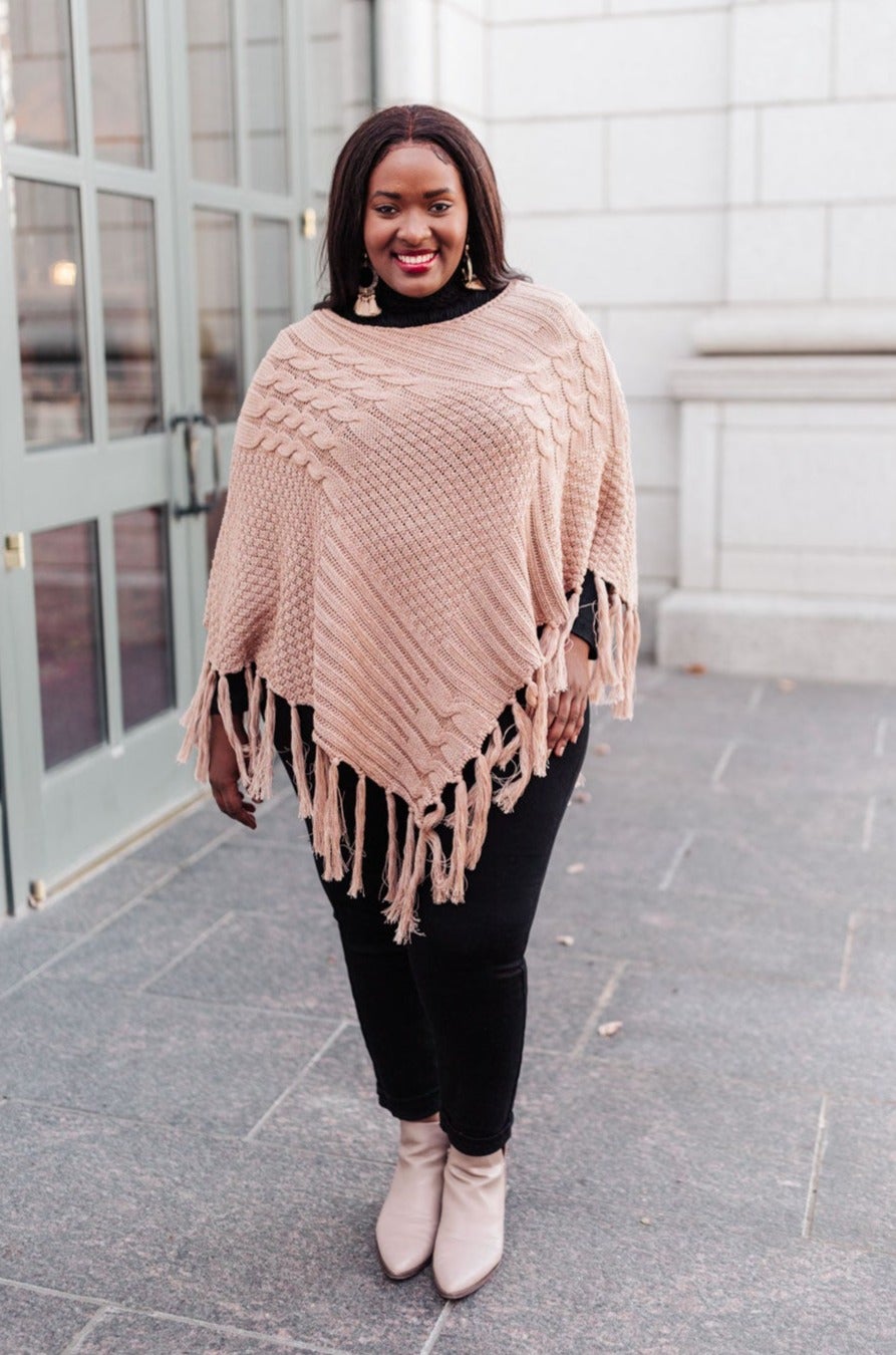 Hanging For The Weekend Poncho In Mocha