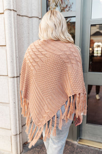 Hanging For The Weekend Poncho In Mocha