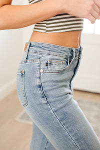 Hi-waisted Slim Bootcut w/ Slit Hem