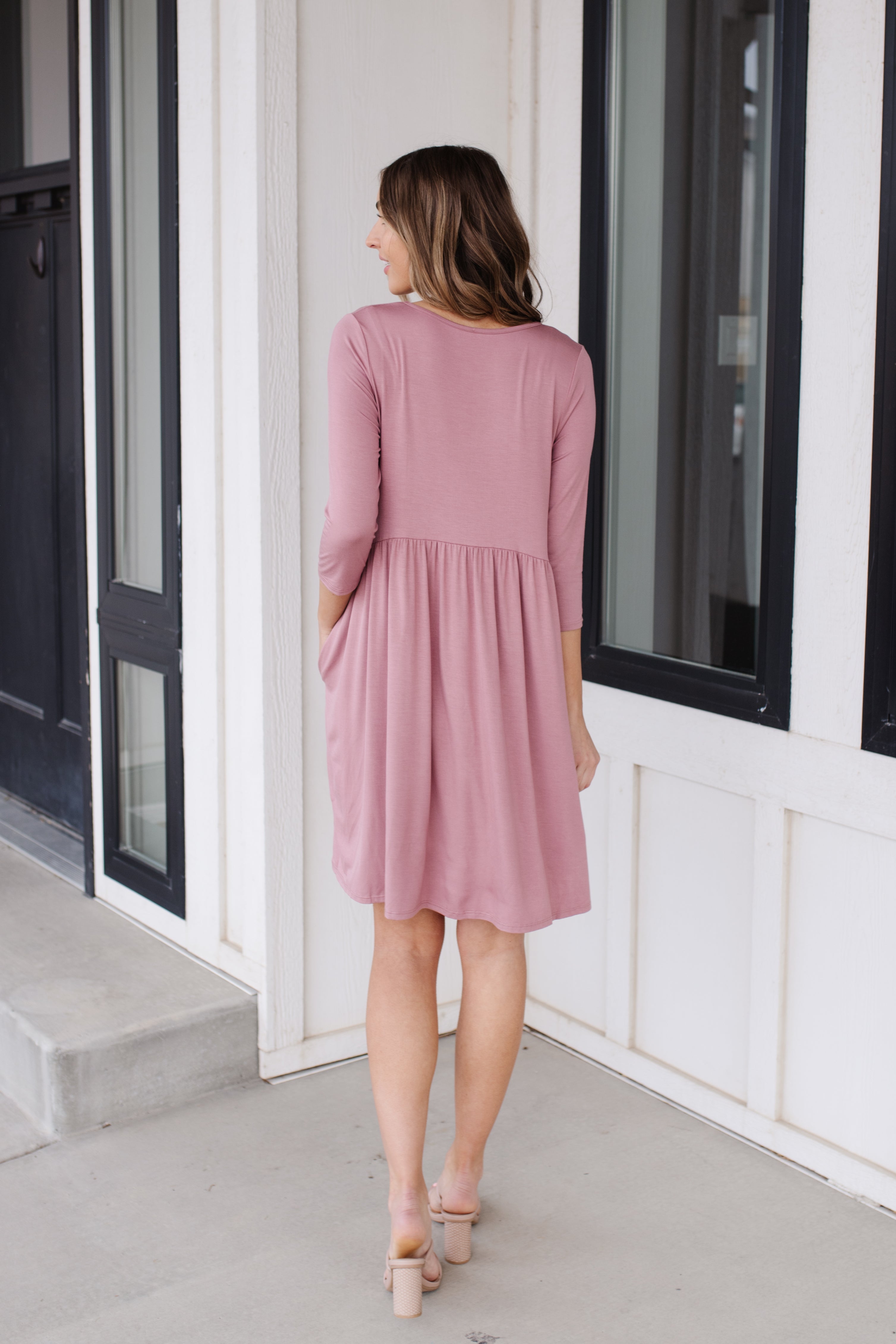 Weekender Dress In Mauve