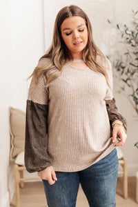 Jennica Top in Taupe