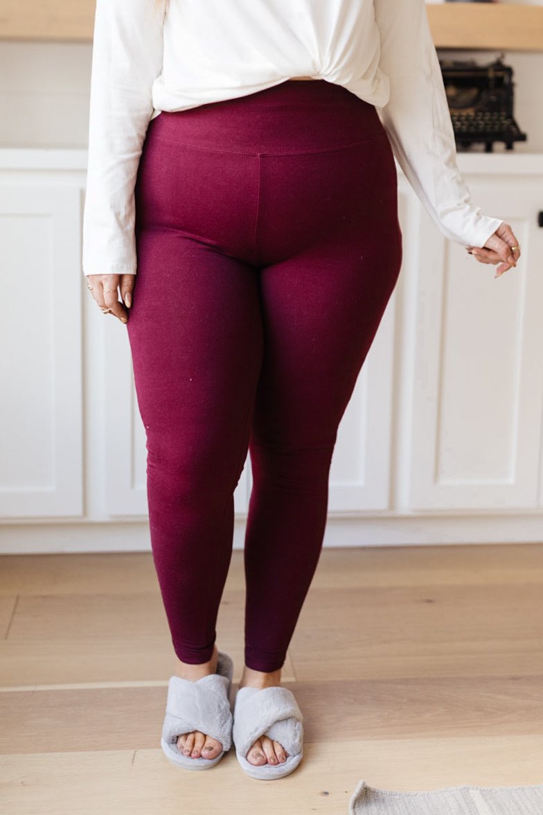 DOORBUSTER Living in Style High Waist Leggings in Burgundy