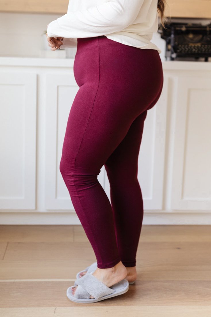 DOORBUSTER Living in Style High Waist Leggings in Burgundy