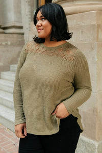 Mara top in Olive