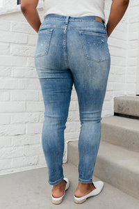 Ocean Side Distressed Skinny Jeans