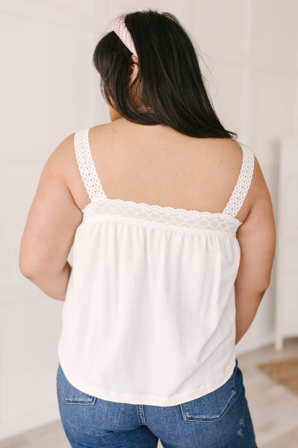 Southern Living Eyelet Trimmed Tank