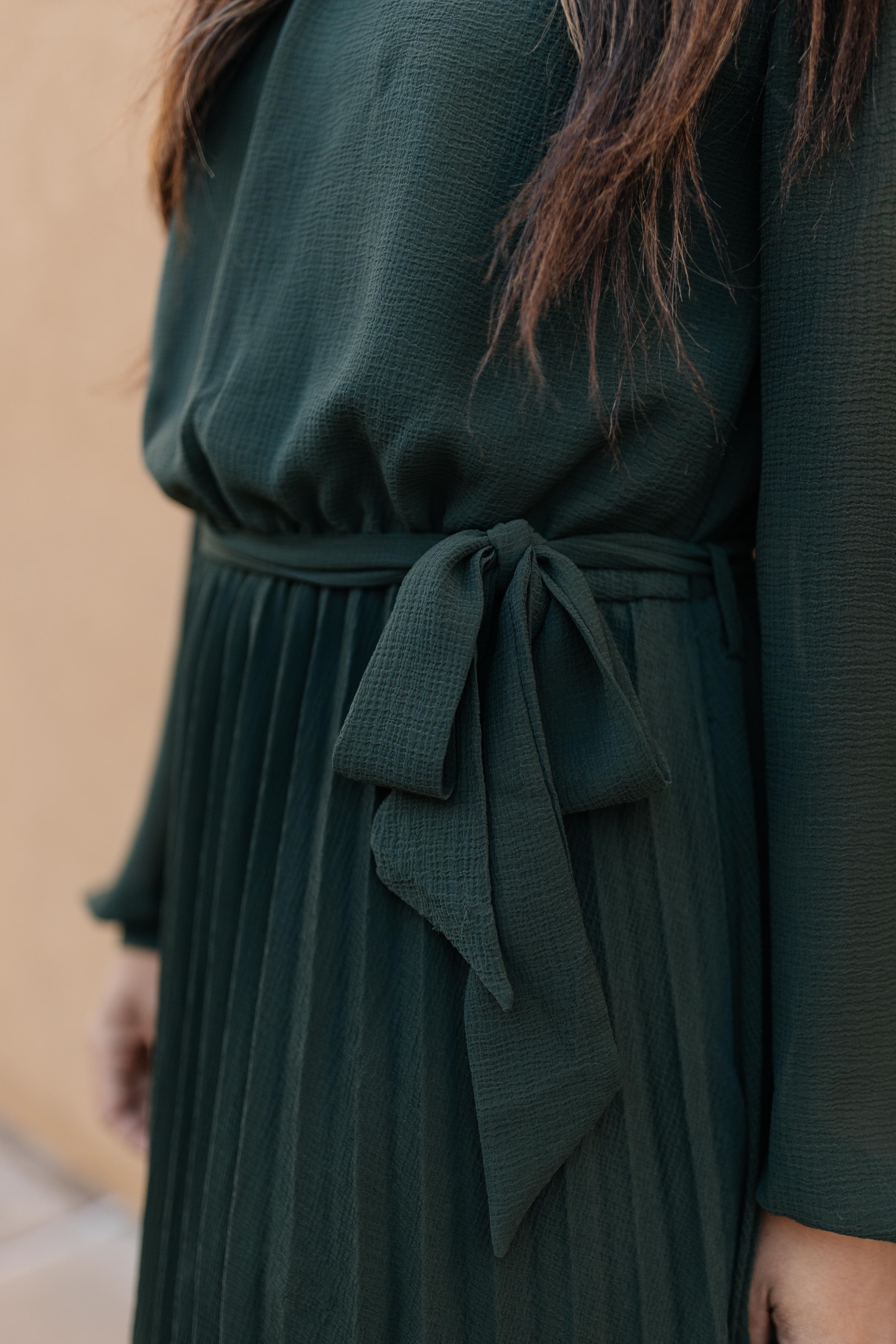 Simple And Pleated Dress in Eden