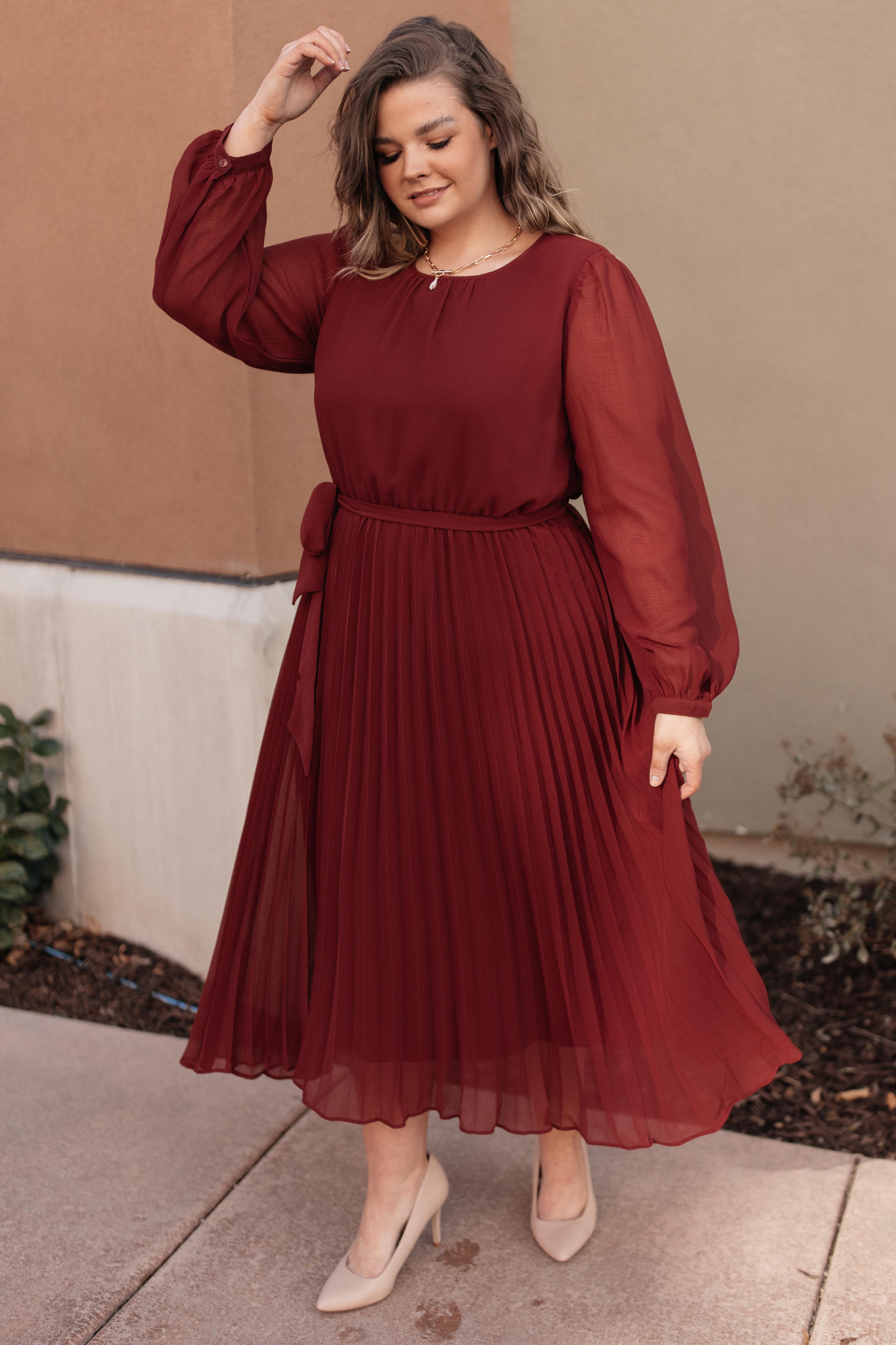 Simple And Pleated Dress in Rust