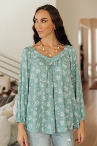 DOORBUSTER Newberry V neck In Sage