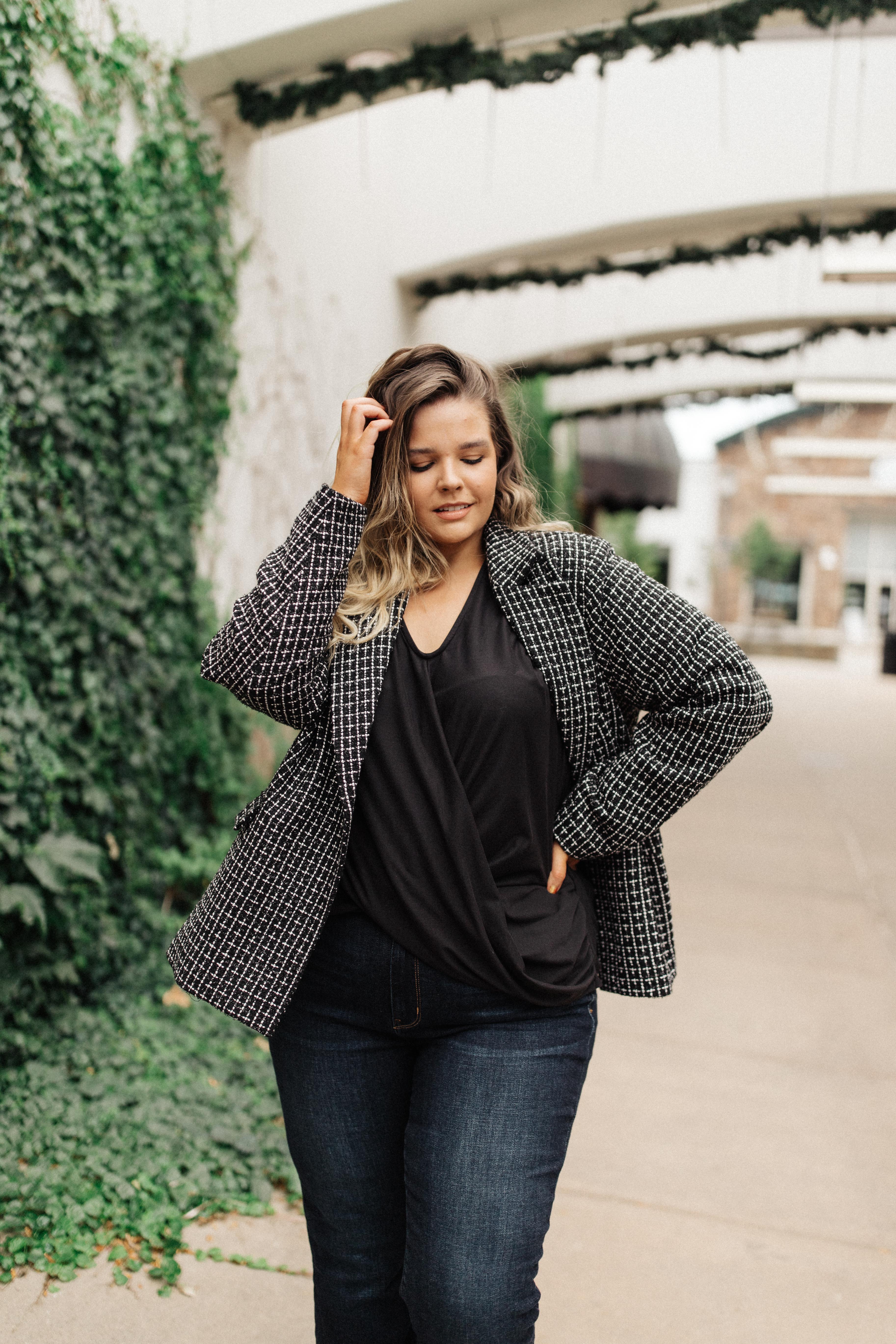 Tweedle Delightful Tweed Blazer In Black