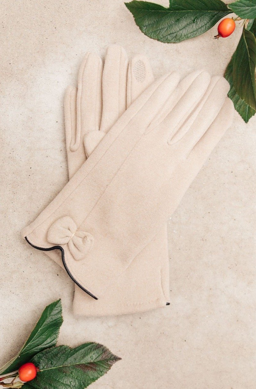 Wrapped In Bows Gloves in Beige