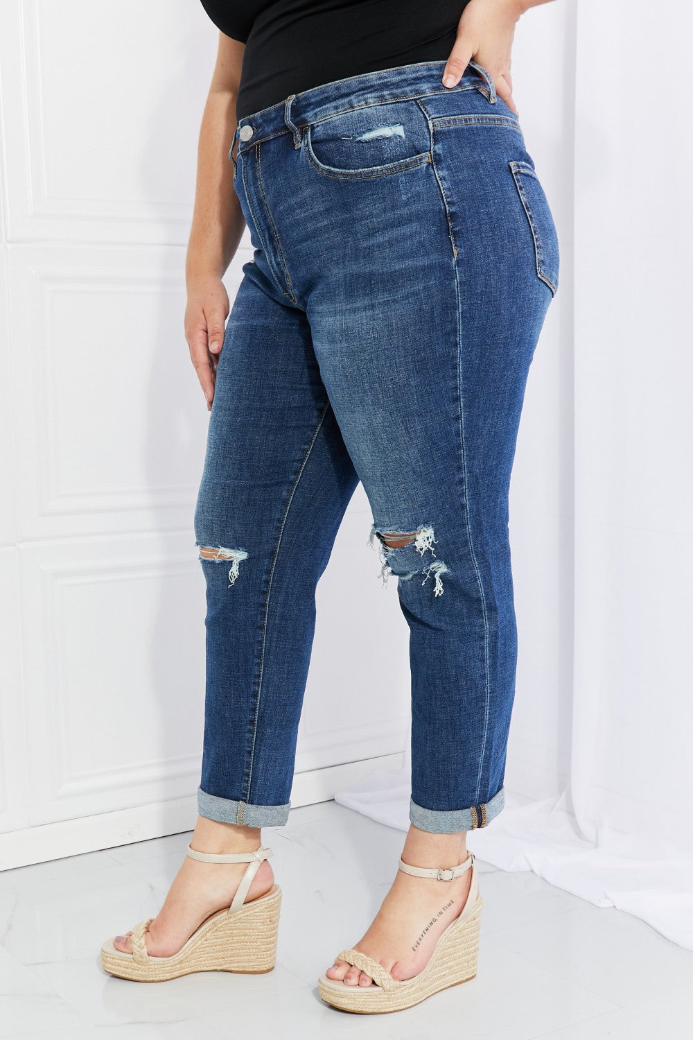 VERVET Full Size Distressed Cropped Jeans with Pockets