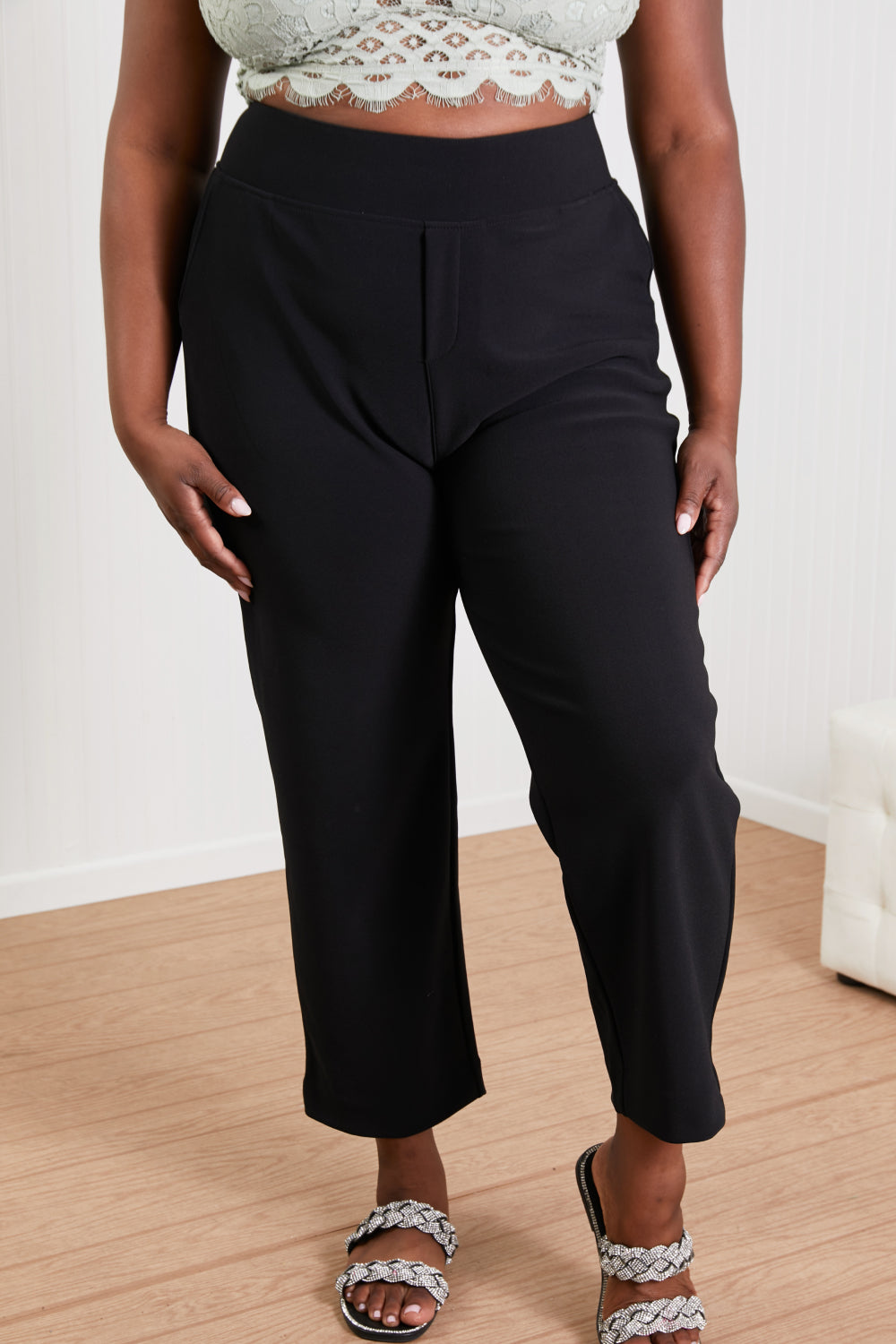 Zenana Always Classy Full Size Cropped Pants in Black