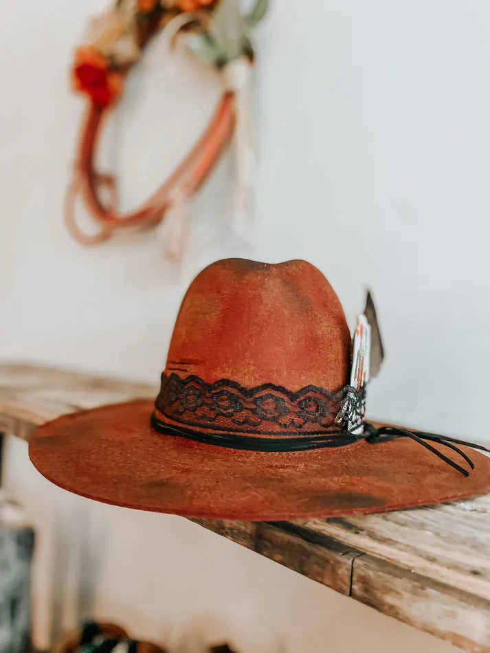 PREORDER: Queen of Hearts Distressed Fedora